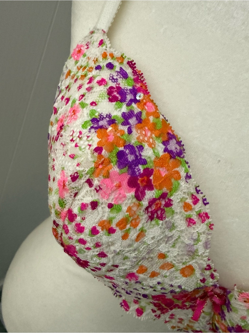 VICTORIA’S SECRET Dream Angels Bra Lined Demi 36C - Picture 5 of 14